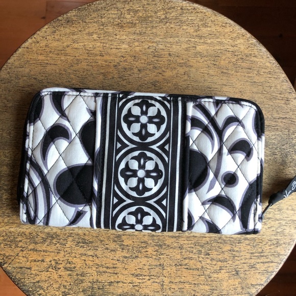 Vera Bradley Accordion Wallet Night and Day - Picture 1 of 5